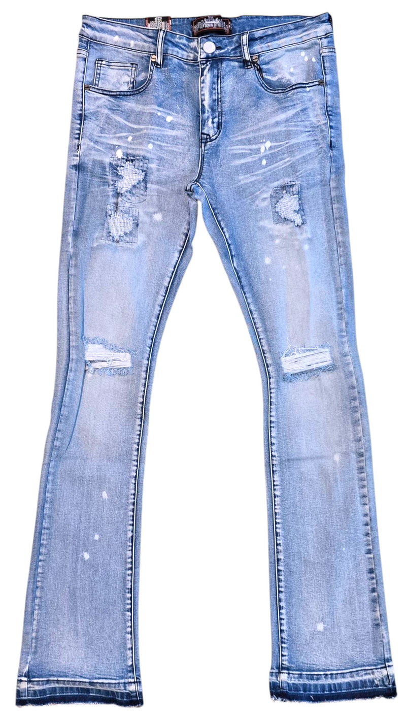 KNEE RIP BLEACHED LIGHT BLUE STACKED DENIM